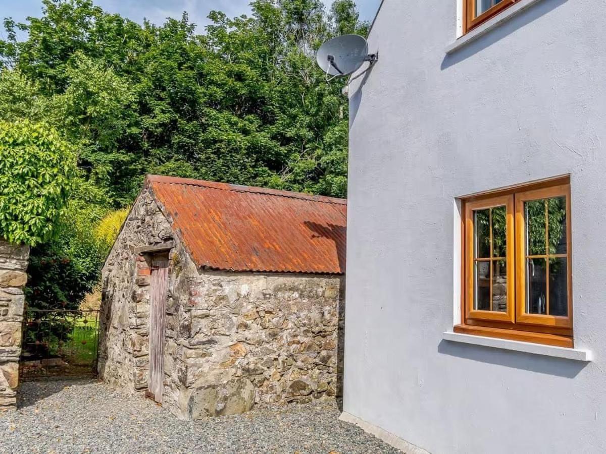 The Gatehouse At Y Gwesty Bach Vila Jordanston Exterior foto